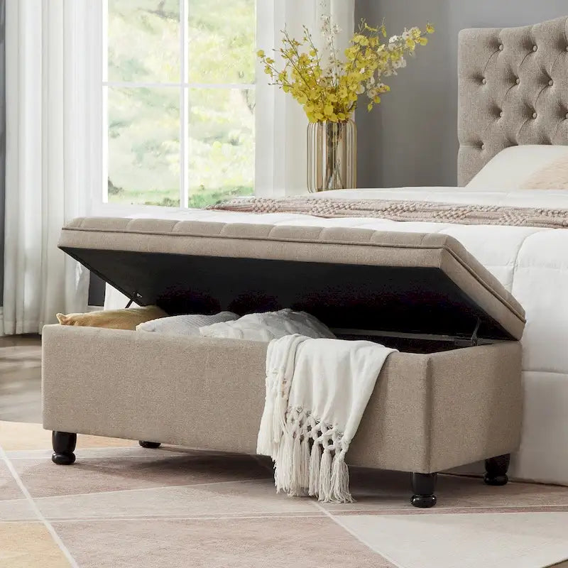 Banco de almacenamiento tapizado con botones capitoné y patas de madera torneadas - 45x18x18H